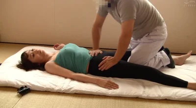 Tricking Wives who Hadn’t Gotten Laid for Over Years Getting an Extreme Sexual Massage