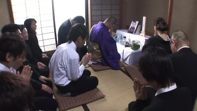 Japanese Milf loves hot cum from stranger