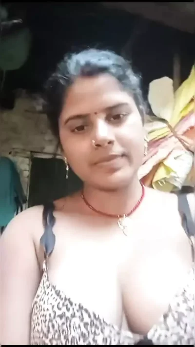 Village aunty figure showoff