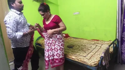 Bengali Desi village housewife fucking hard by her room owner
